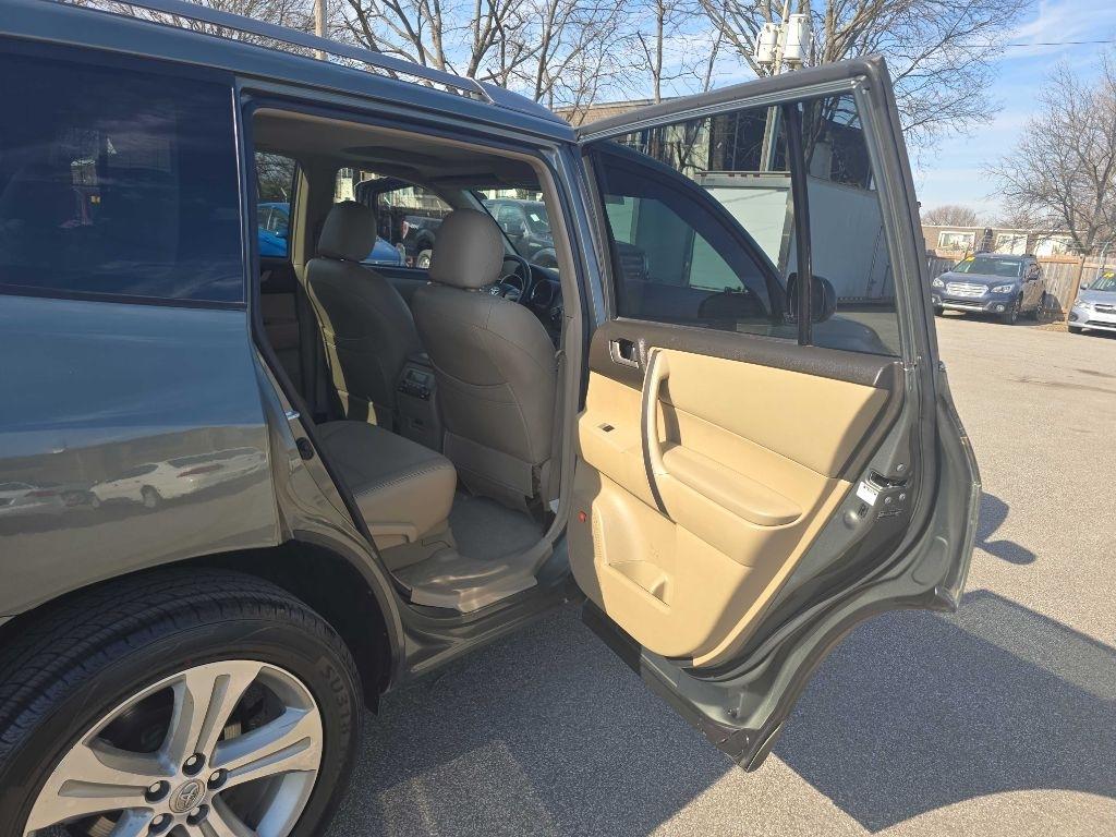 Toyota Highlander Sport 2WD 2009