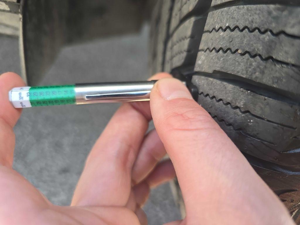 Toyota Highlander Sport 2WD 2009