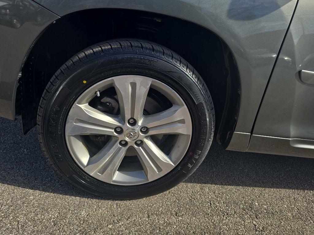 Toyota Highlander Sport 2WD 2009