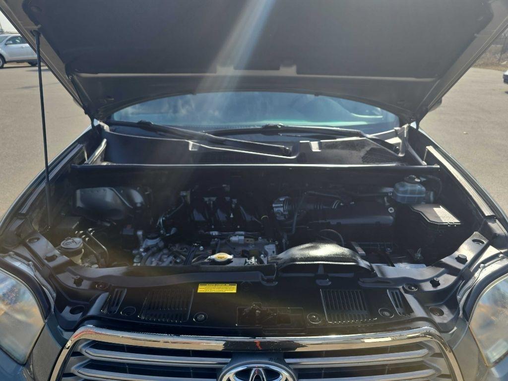 Toyota Highlander Sport 2WD 2009