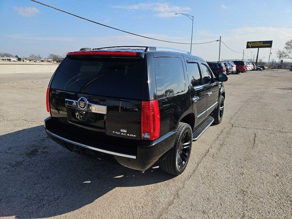 Cadillac Escalade AWD Luxury 2013