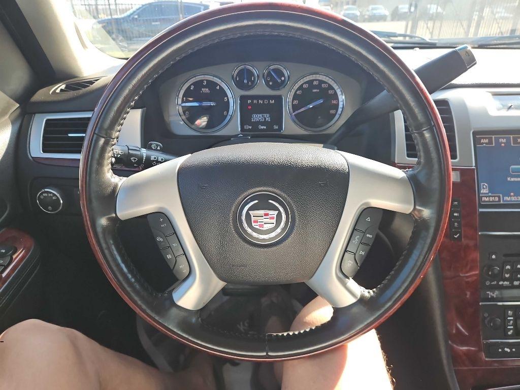 Cadillac Escalade AWD Luxury 2013