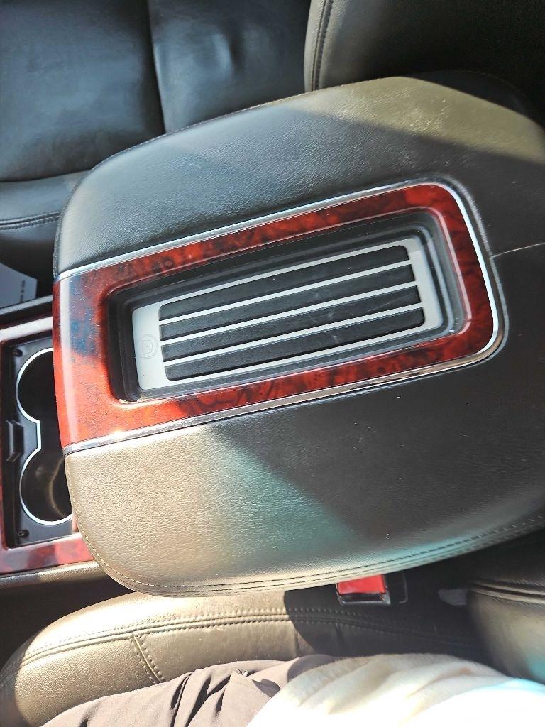 Cadillac Escalade AWD Luxury 2013