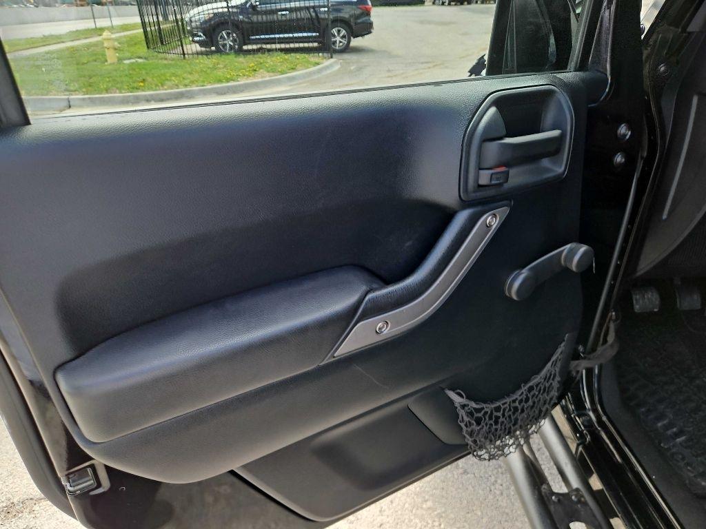 Jeep Wrangler Sport 4WD 2011