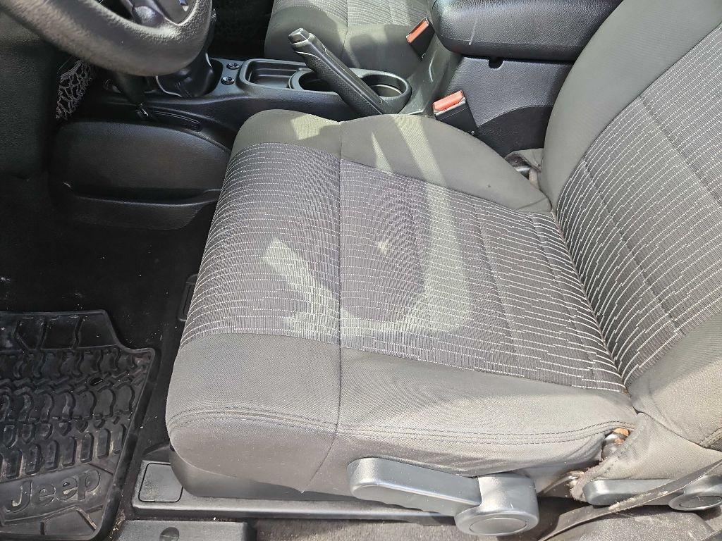 Jeep Wrangler Sport 4WD 2011