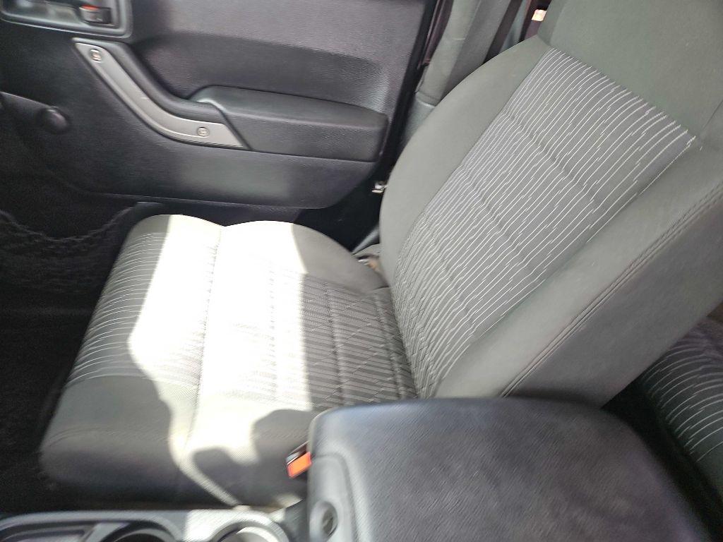 Jeep Wrangler Sport 4WD 2011