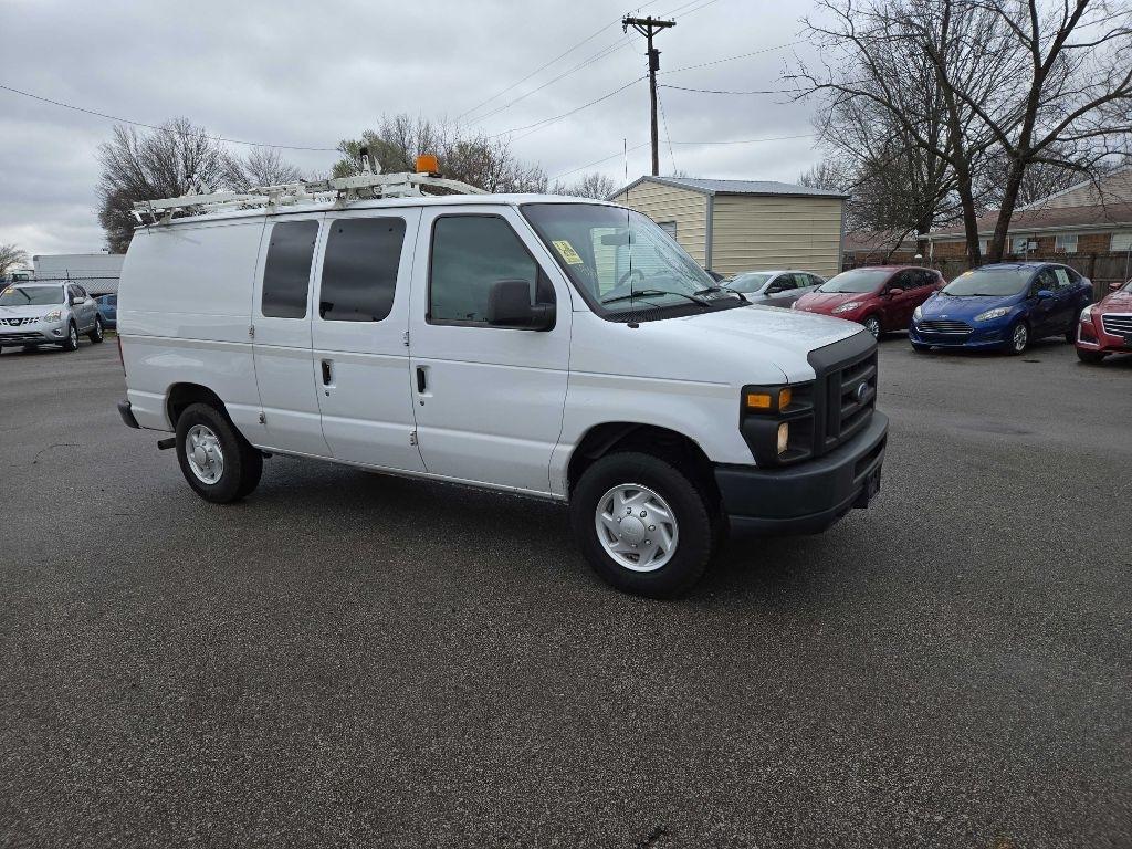 Ford Econoline E-250 2008
