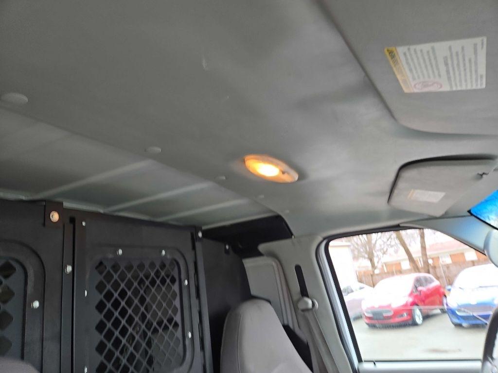 Ford Econoline E-250 2008