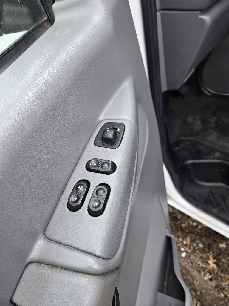 Ford Econoline E-250 2008