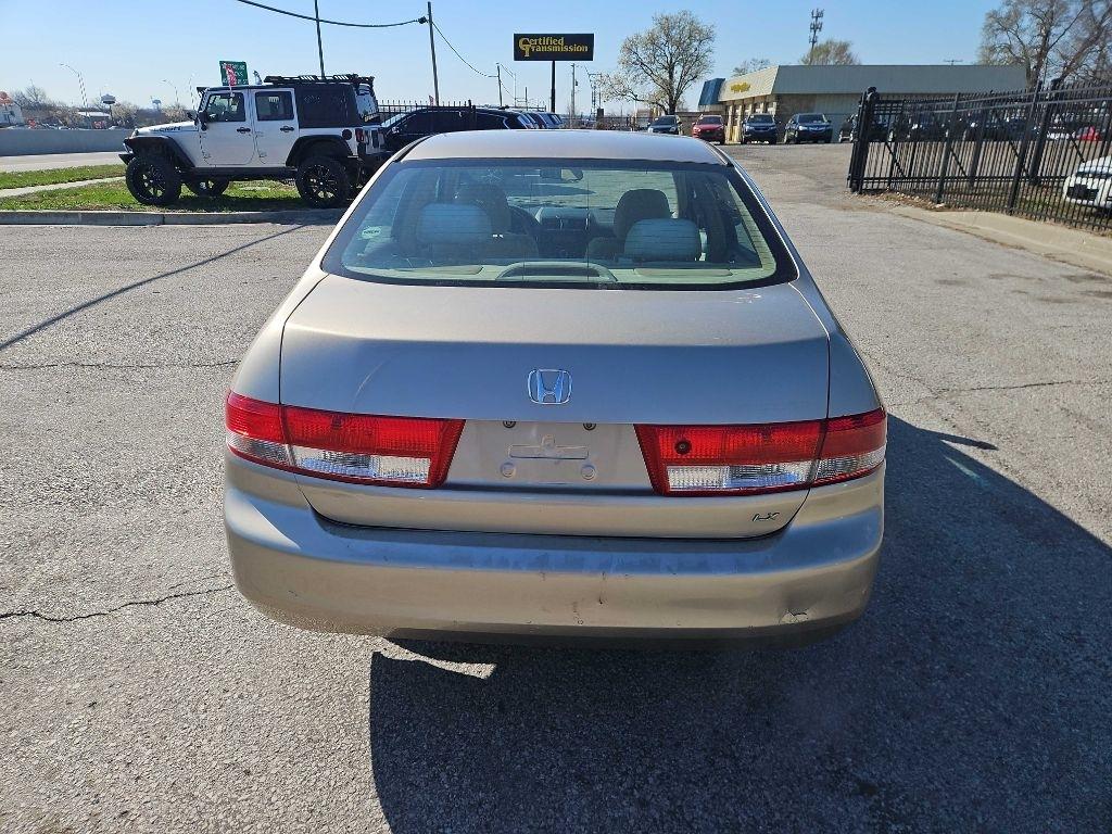 Honda Accord LX sedan AT 2003