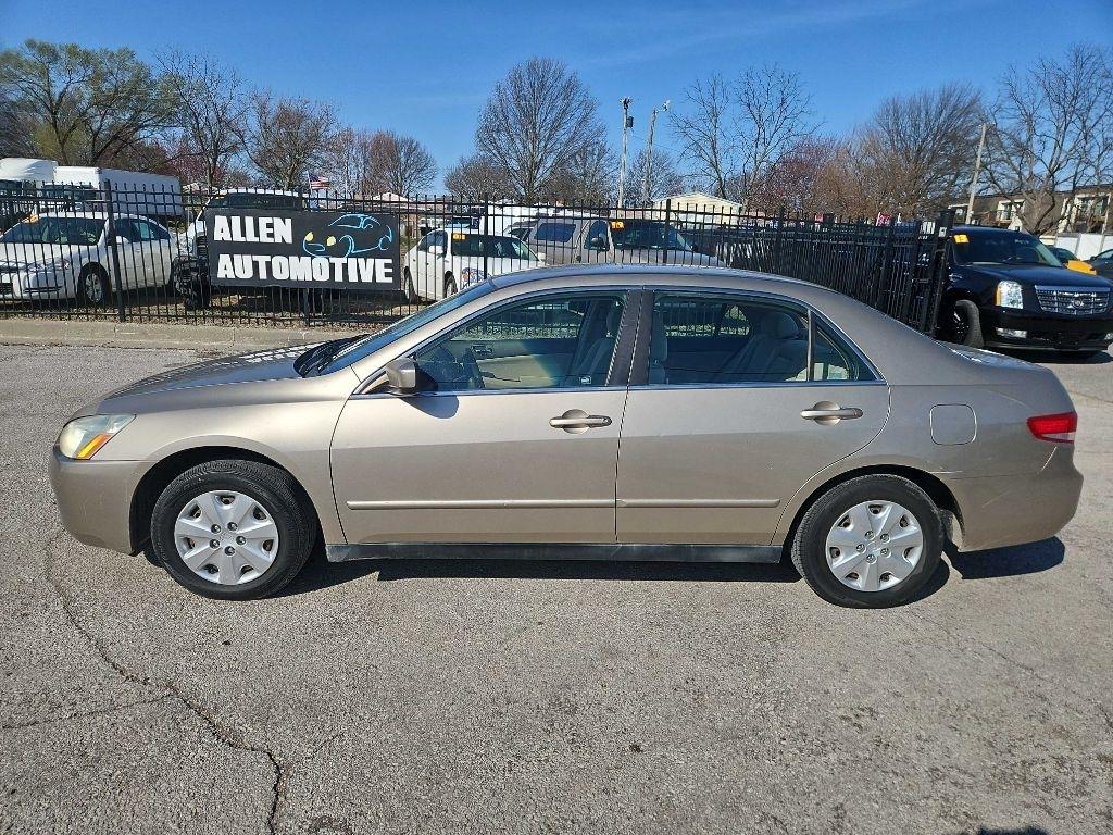 Honda Accord LX sedan AT 2003