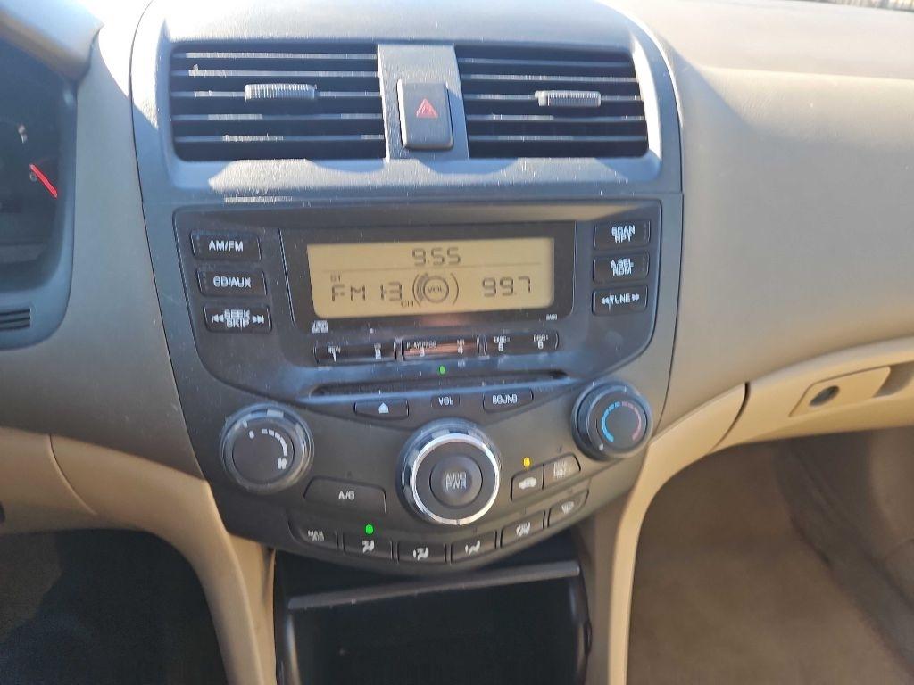 Honda Accord LX sedan AT 2003