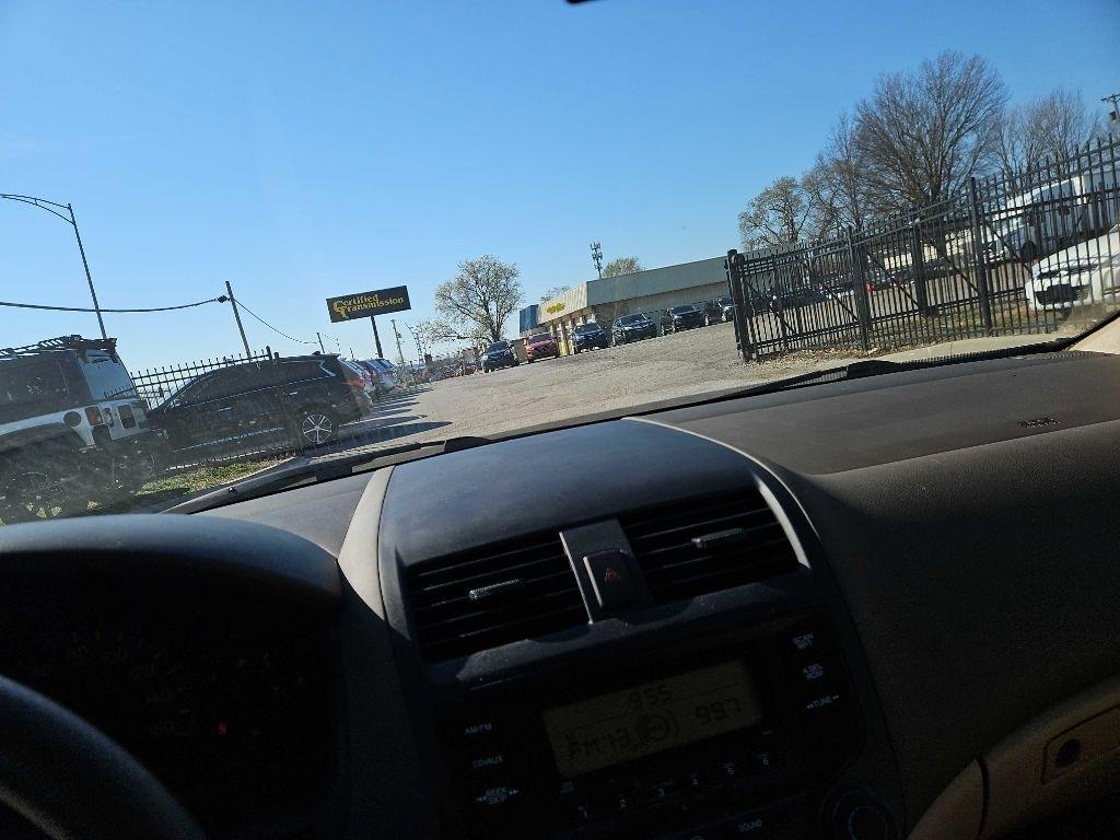 Honda Accord LX sedan AT 2003