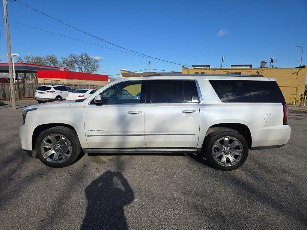 GMC Yukon XL Denali 4WD 2016