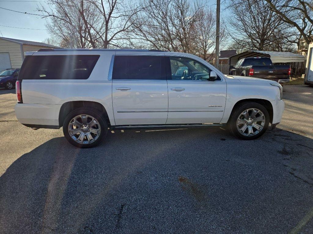 GMC Yukon XL Denali 4WD 2016