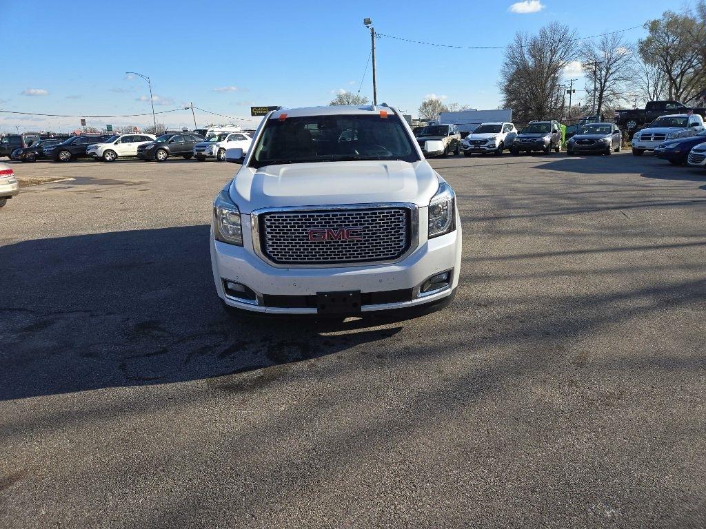 GMC Yukon XL Denali 4WD 2016