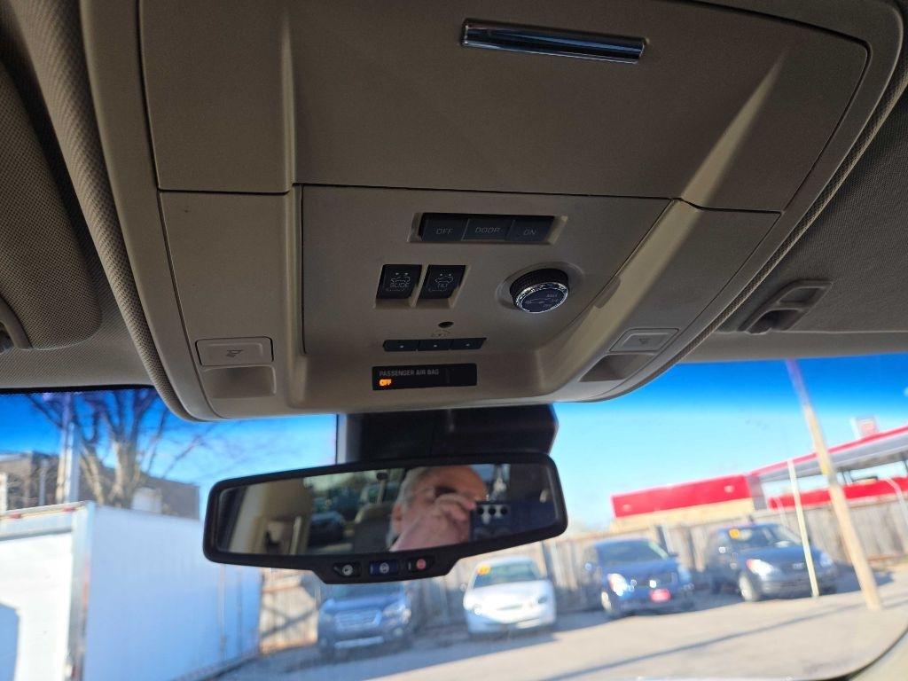 GMC Yukon XL Denali 4WD 2016