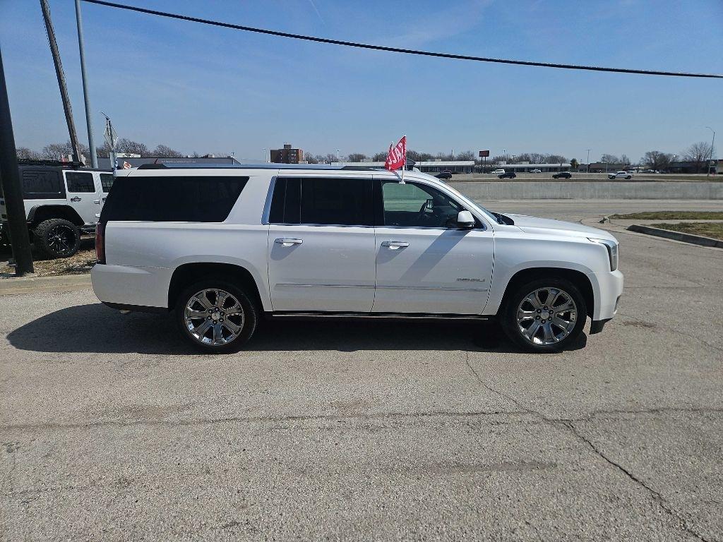GMC Yukon XL Denali 4WD 2016