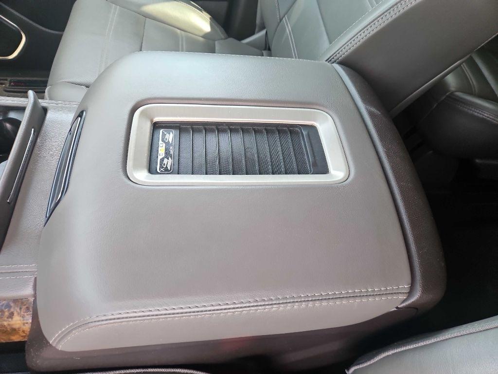 GMC Yukon XL Denali 4WD 2016