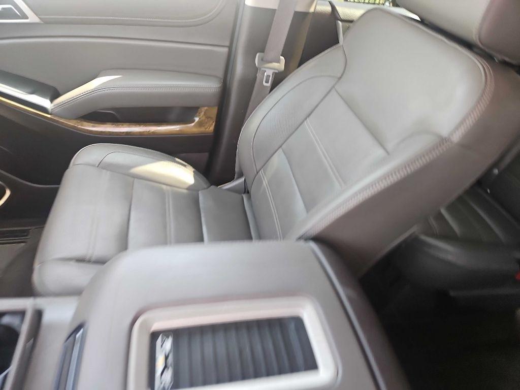 GMC Yukon XL Denali 4WD 2016