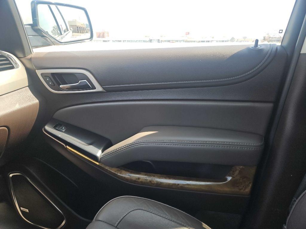 GMC Yukon XL Denali 4WD 2016