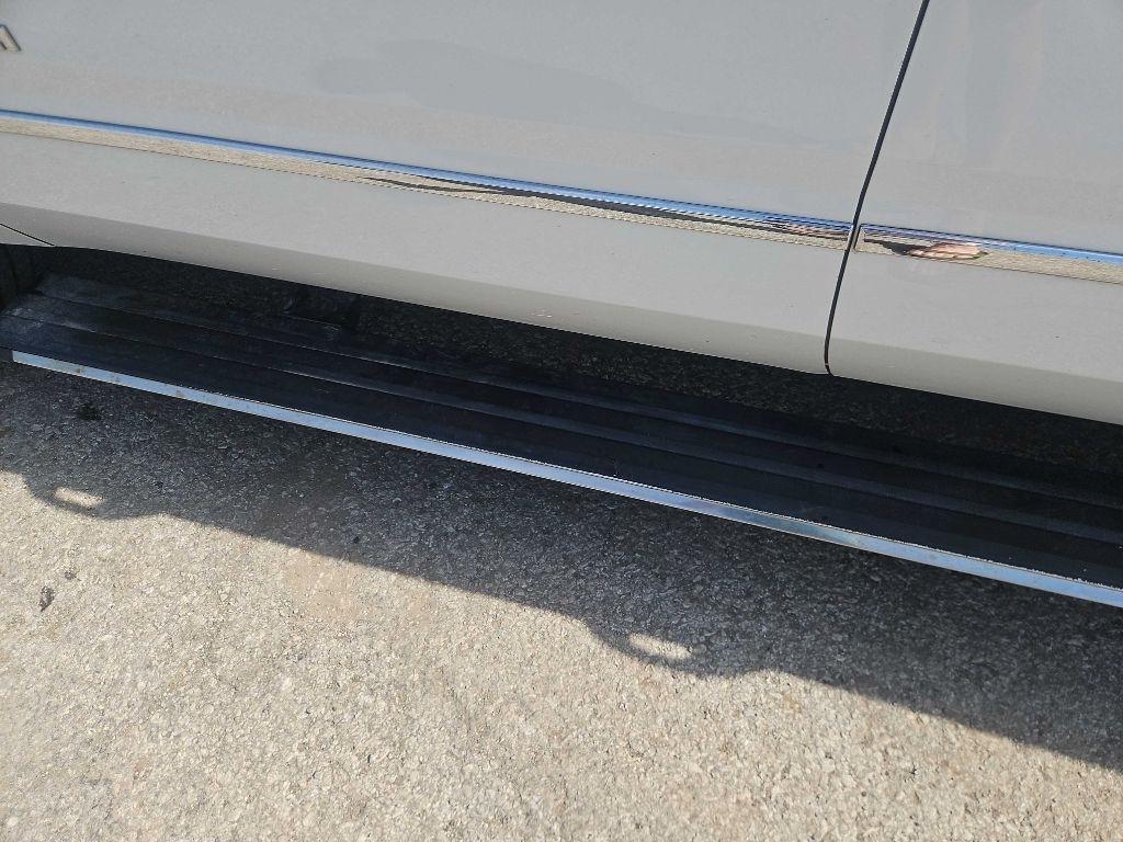 GMC Yukon XL Denali 4WD 2016