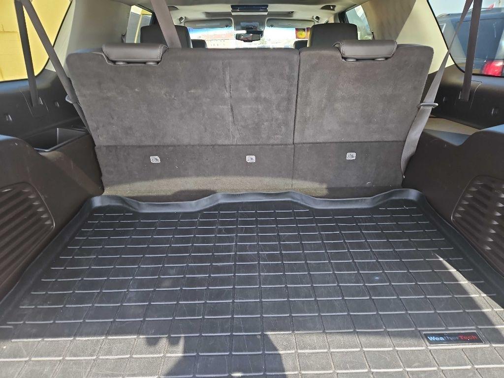 GMC Yukon XL Denali 4WD 2016