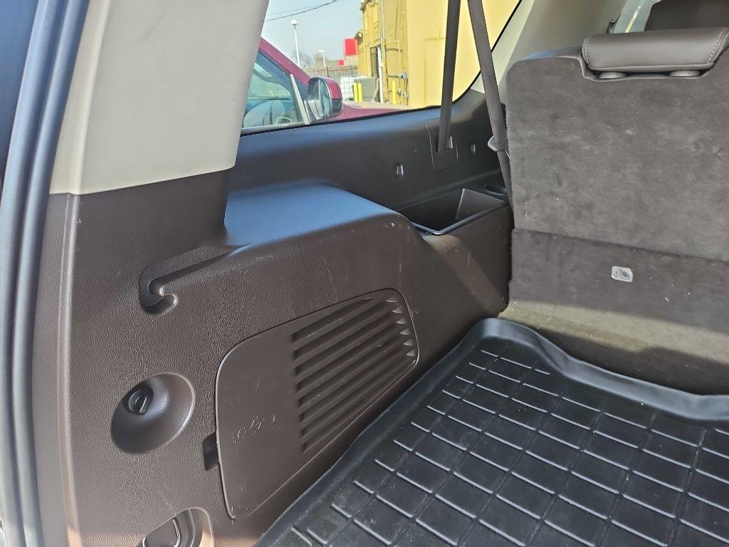 GMC Yukon XL Denali 4WD 2016