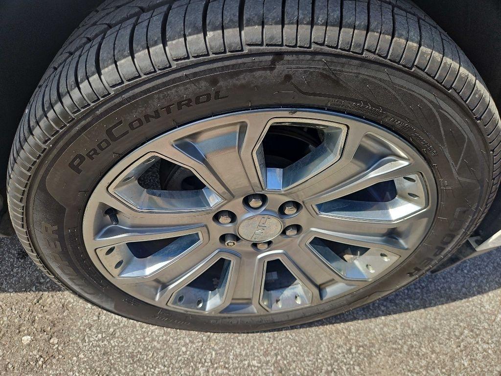 GMC Yukon XL Denali 4WD 2016