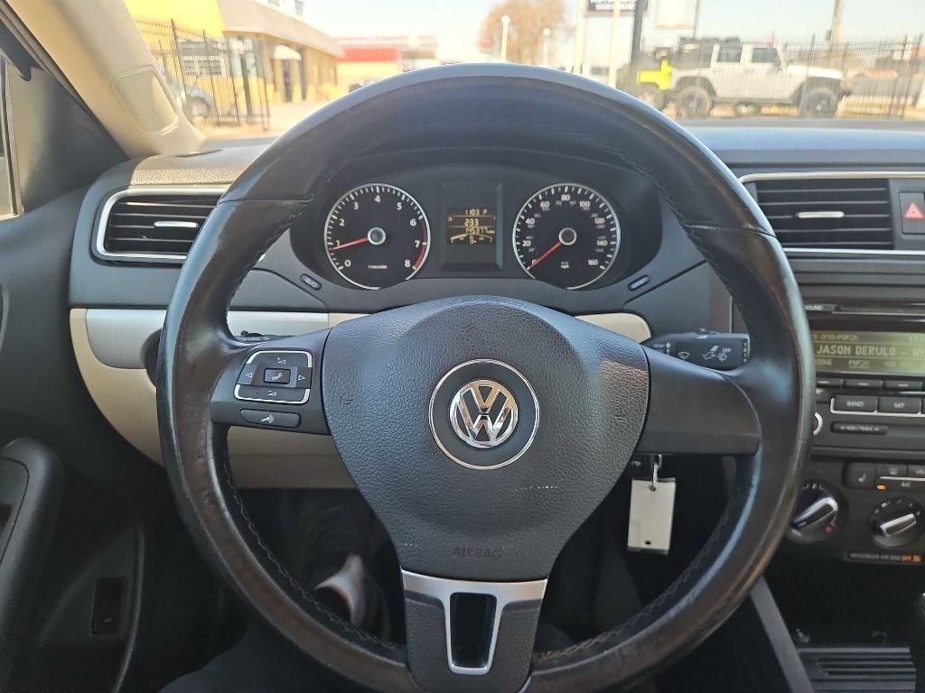 Volkswagen Jetta SE 2014