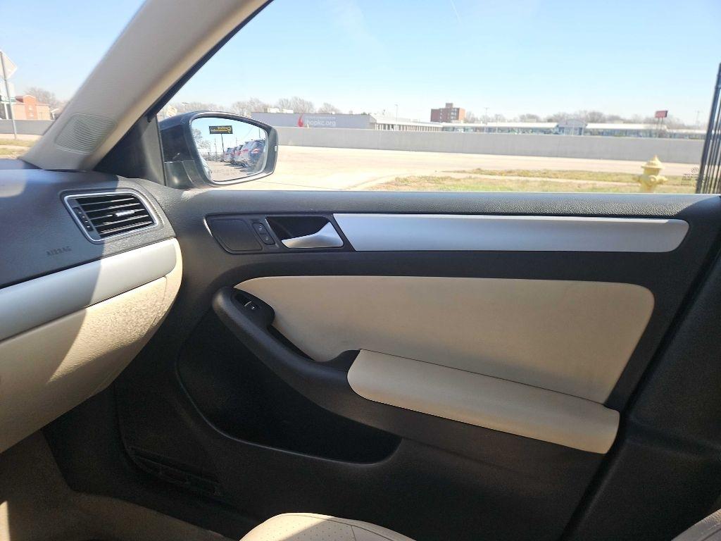 Volkswagen Jetta SE 2014