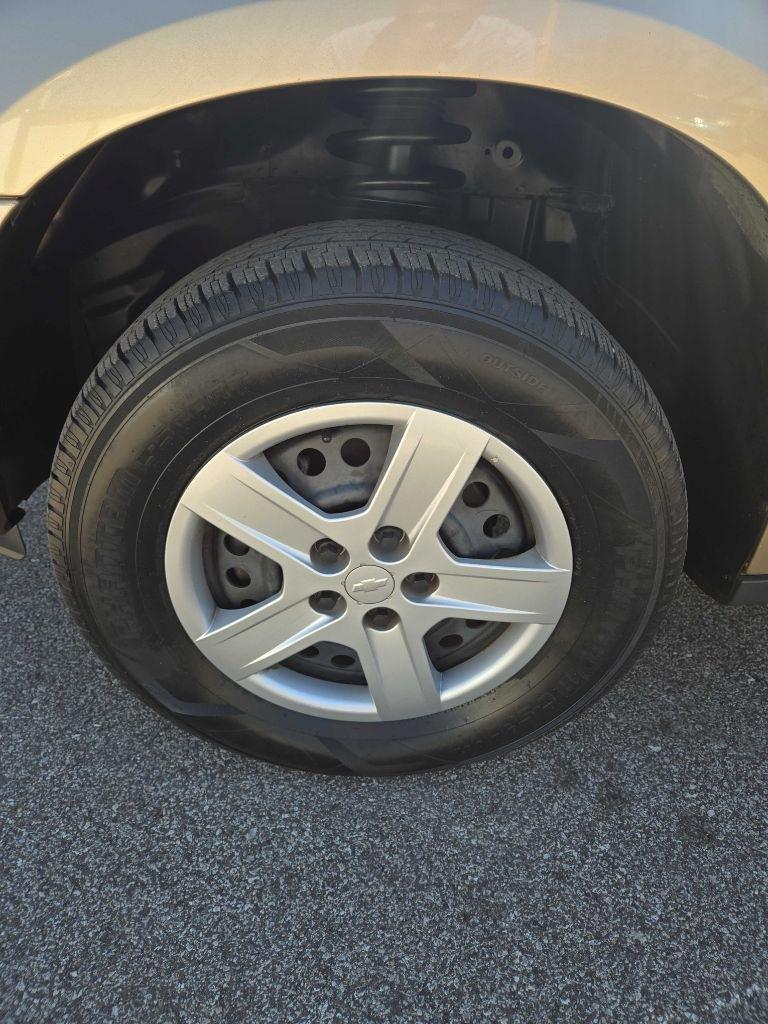 Chevrolet Equinox LS 2WD 2006