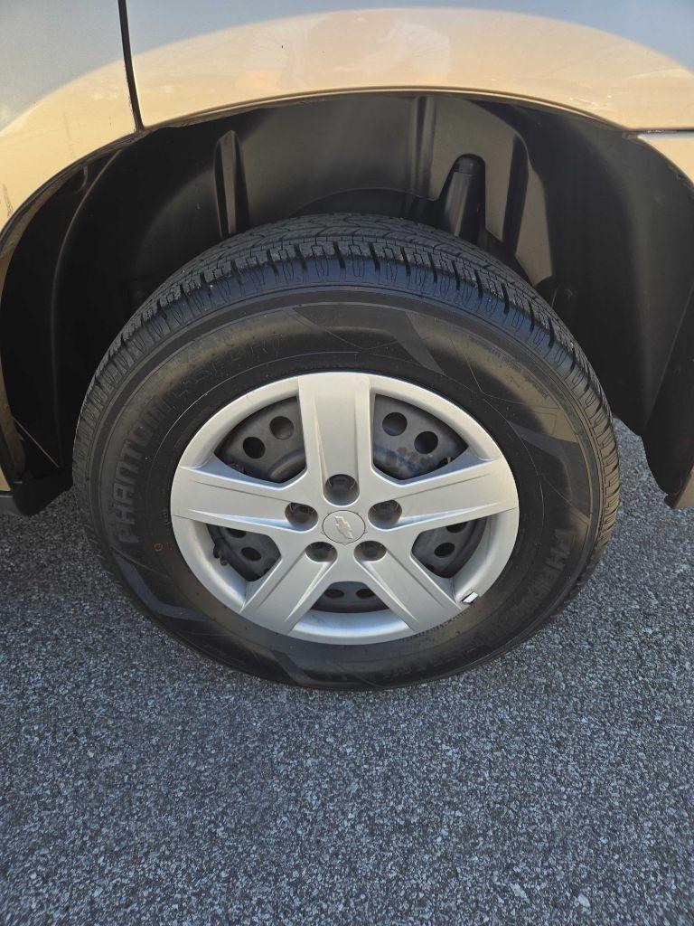 Chevrolet Equinox LS 2WD 2006