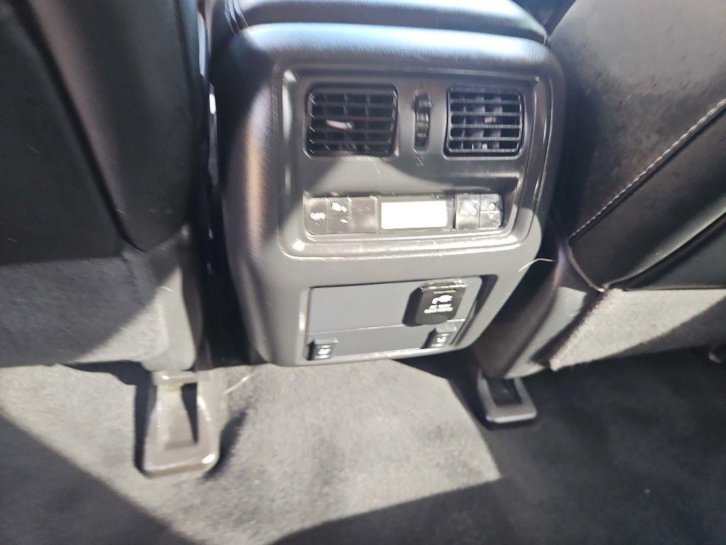 Nissan Pathfinder S 4WD 2017