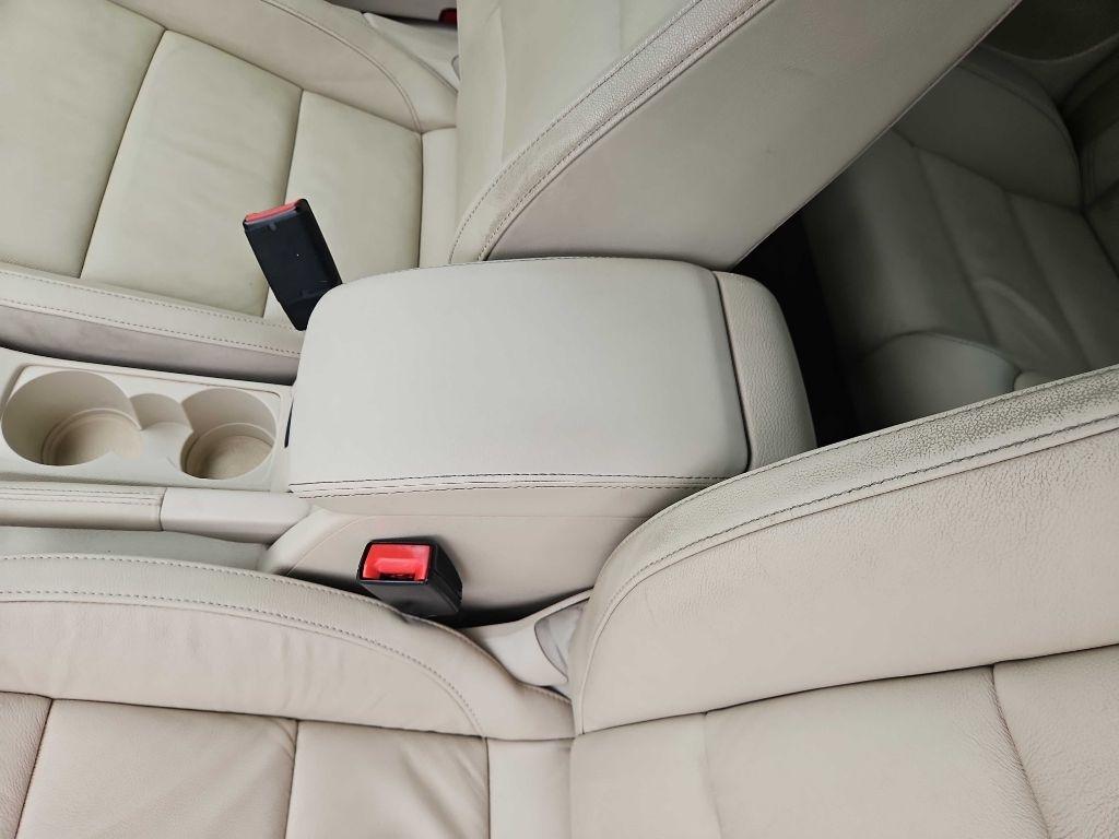 Volkswagen Eos Lux 2012