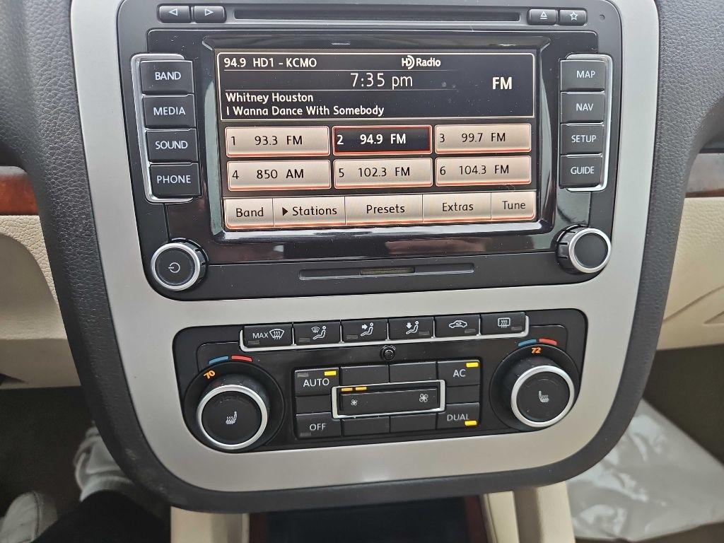 Volkswagen Eos Lux 2012