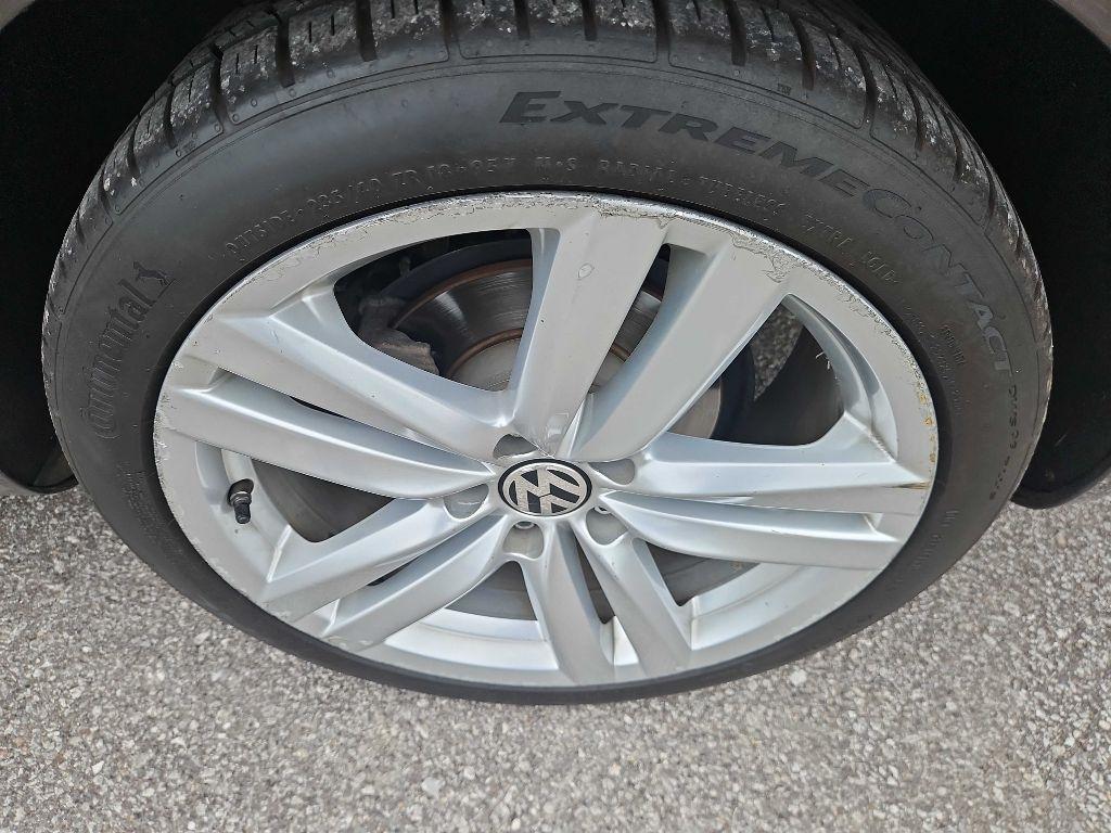 Volkswagen Eos Lux 2012