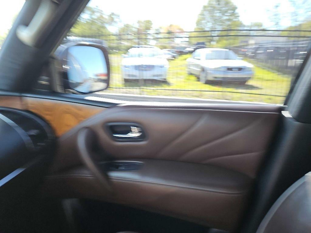 Infiniti QX80 Limited 4WD 2017