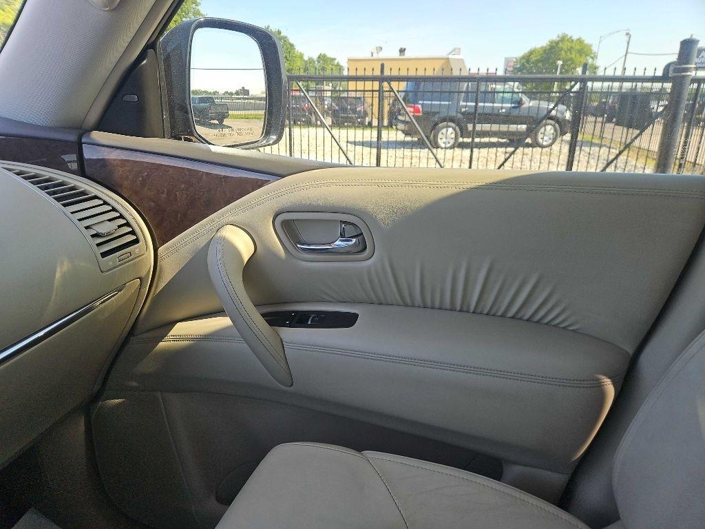 Infiniti QX80 Limited 4WD 2017