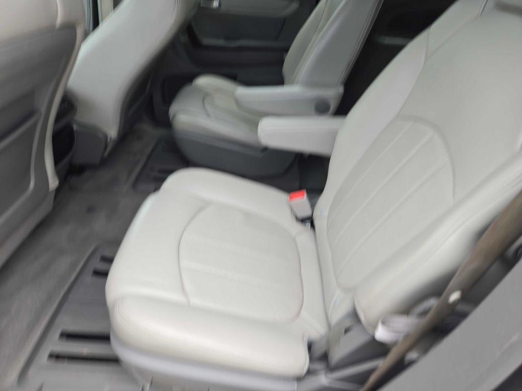 Chevrolet Traverse LTZ AWD 2013