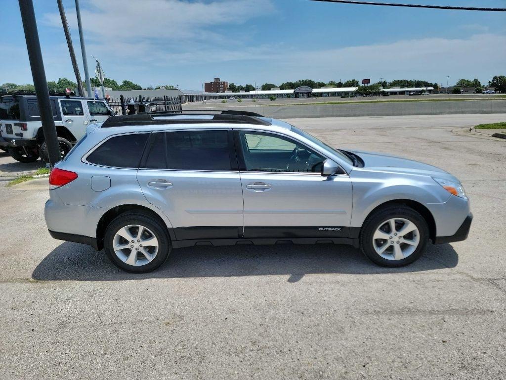 Subaru Outback 2.5i Limited 2013