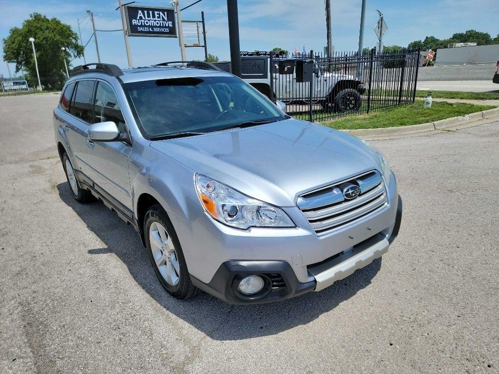 Subaru Outback 2.5i Limited 2013