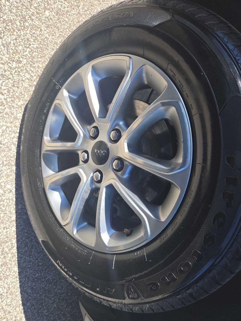Jeep Grand Cherokee Overland 4WD 2014