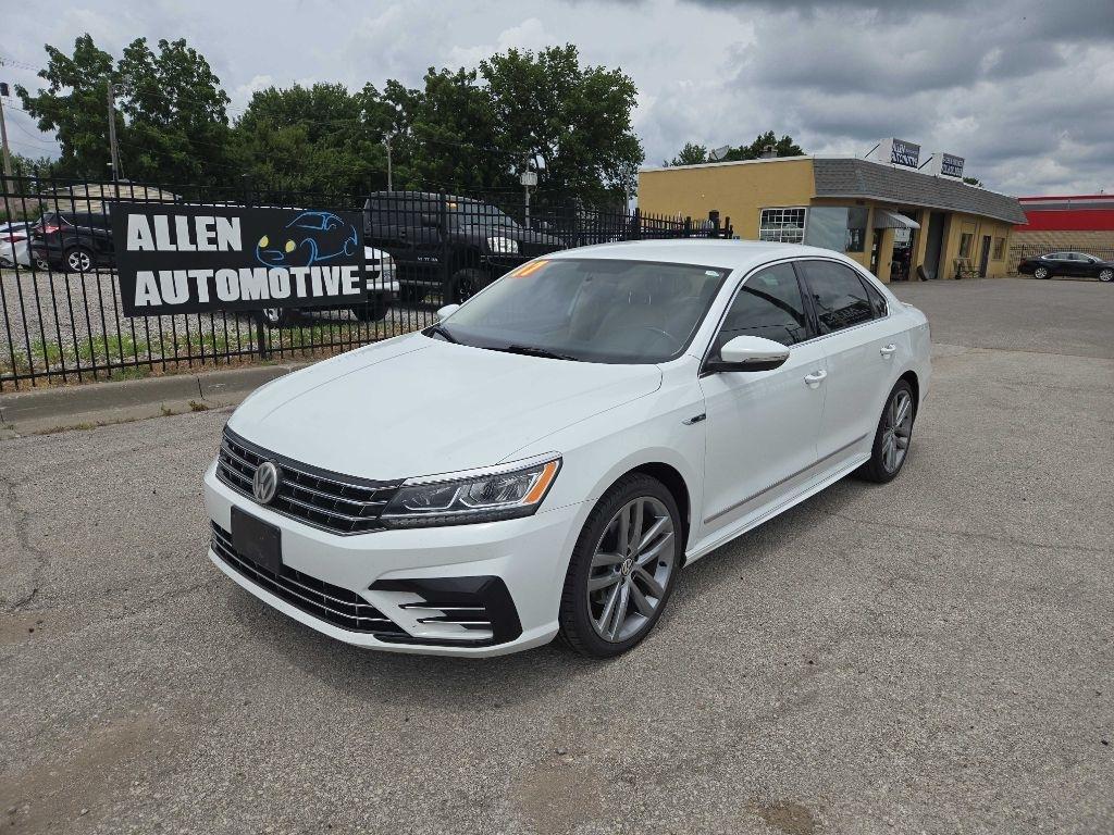 2017 Volkswagen Passat R-Line