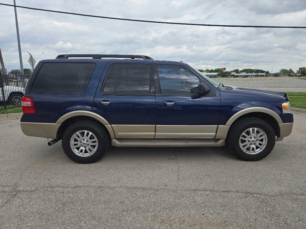 Ford Expedition XLT 4WD 2012