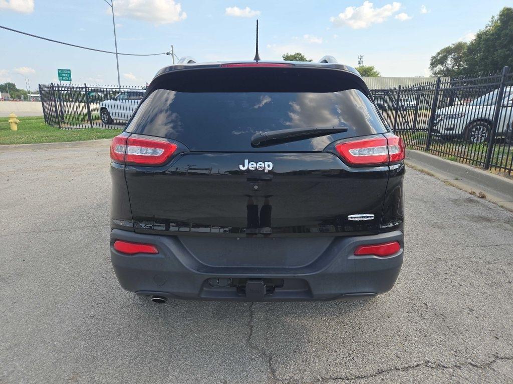 Jeep Cherokee Latitude FWD 2017
