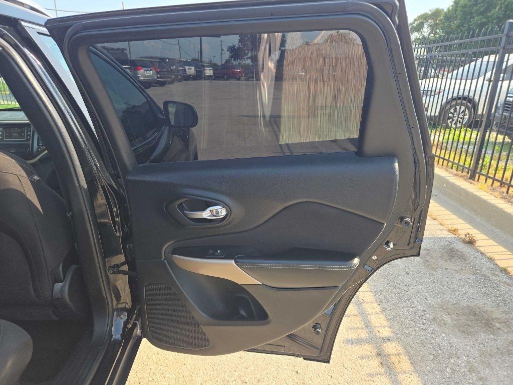 Jeep Cherokee Latitude FWD 2017