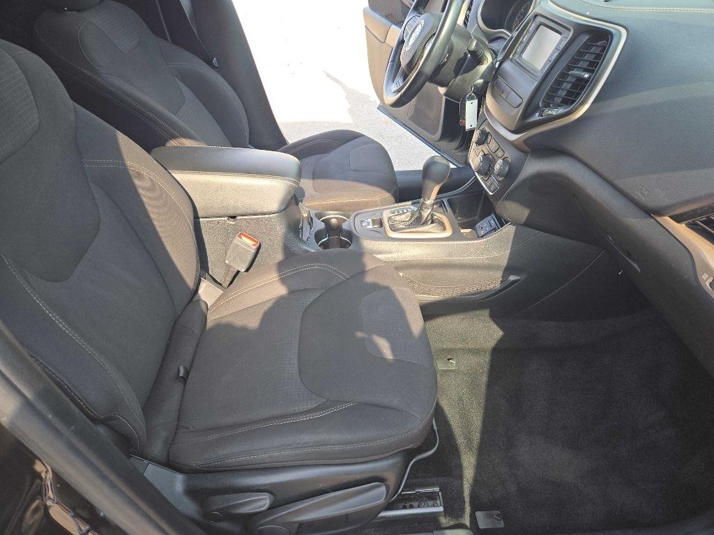Jeep Cherokee Latitude FWD 2017
