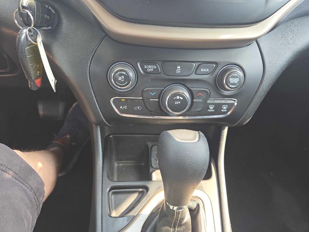 Jeep Cherokee Latitude FWD 2017