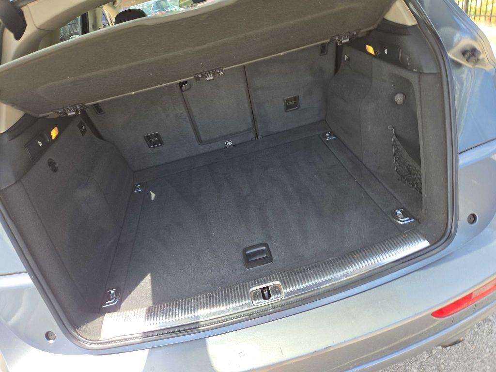 Audi Q5  2012
